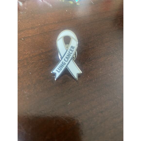 Lung Cancer Awareness Ribbon Lapel Pin Silver Color Metal - Picture 1 of 3